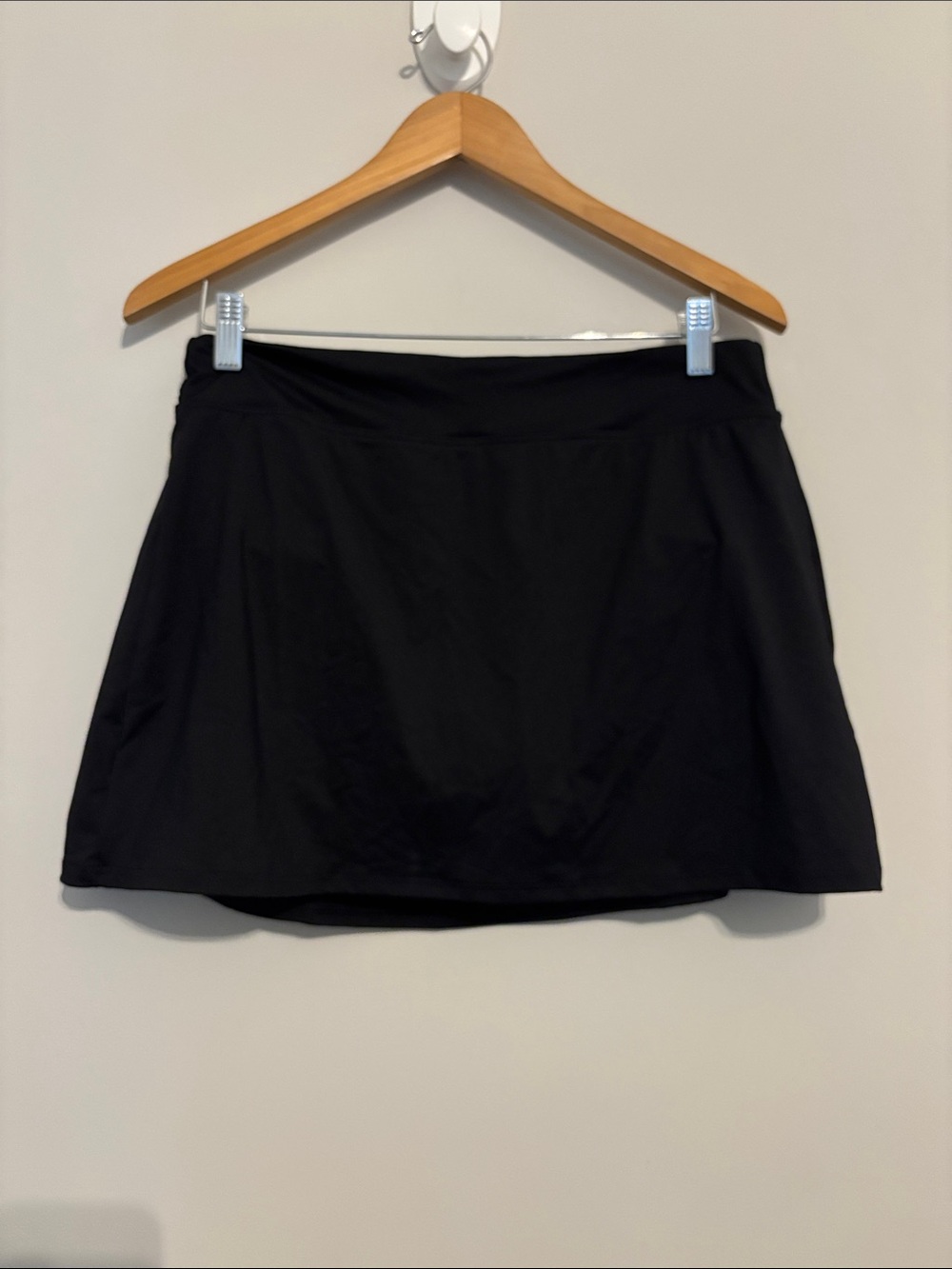 Lands End Black Swim Skorts Sz 8 EUC